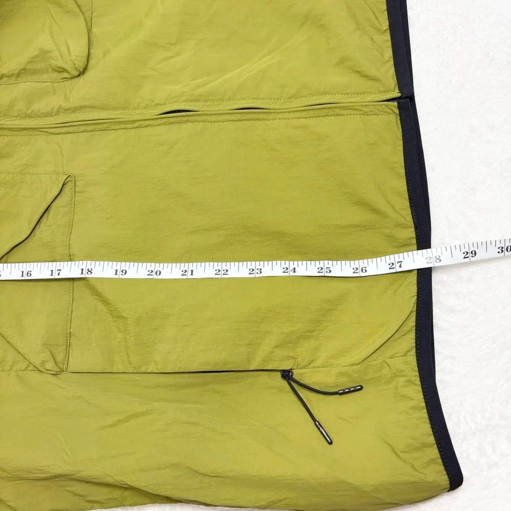 Nike Tech Men's Woven Vest UPF 40 Green Size L‎